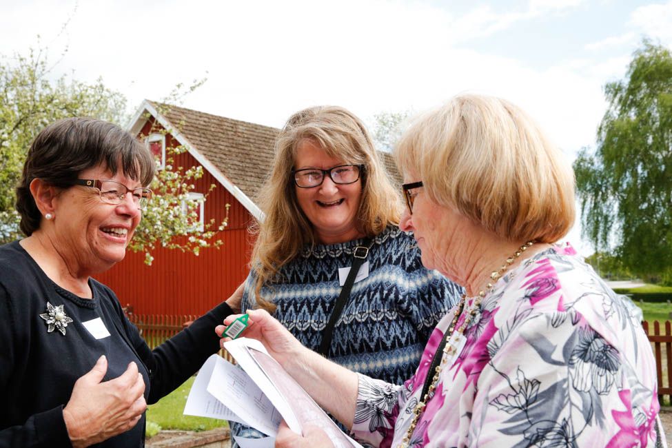 Det är många som vill visa gamla bilder.