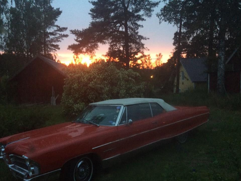 En Pontiac Bonneville 65 har Sanna Östensson och hennes familj.