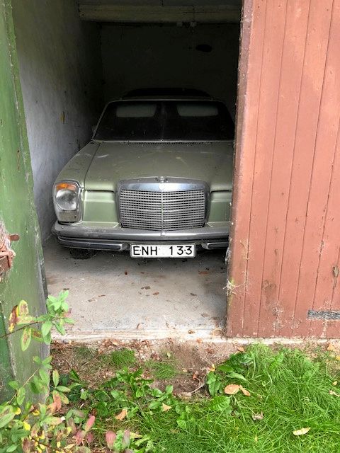 Mercedes Benz 280 CE grön, 1973.