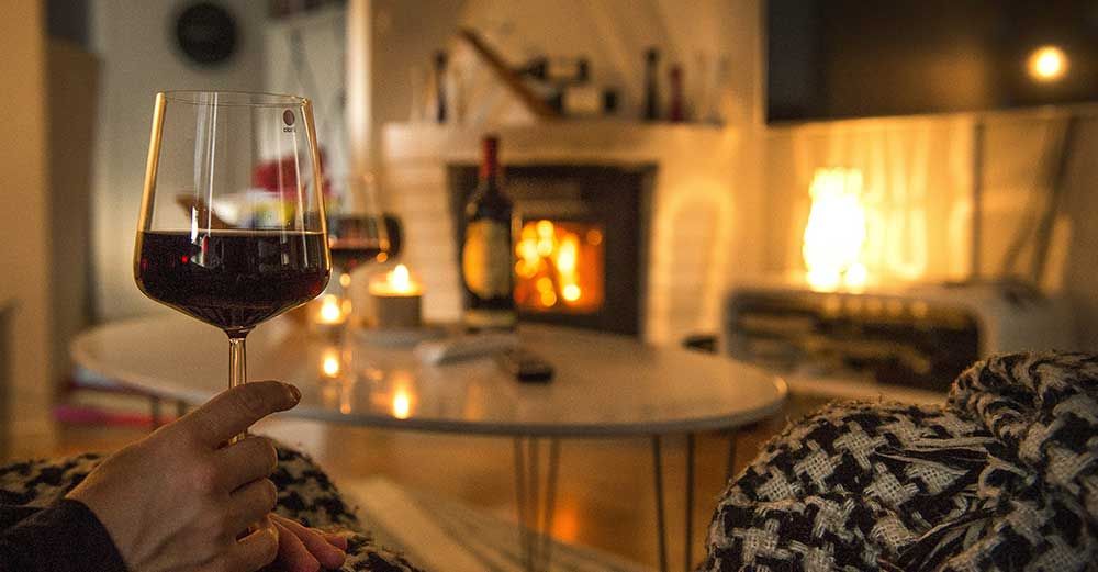 Allergiker bör tänka efter, men för flertalet är inte svavlet det mest skadliga i vinet.