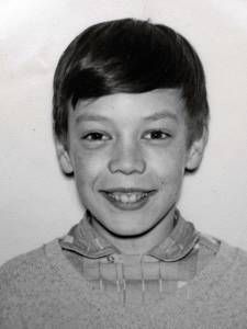 Blivande fotograf. Nalle fångad av en skol­fotograf i tredje klass 1957.