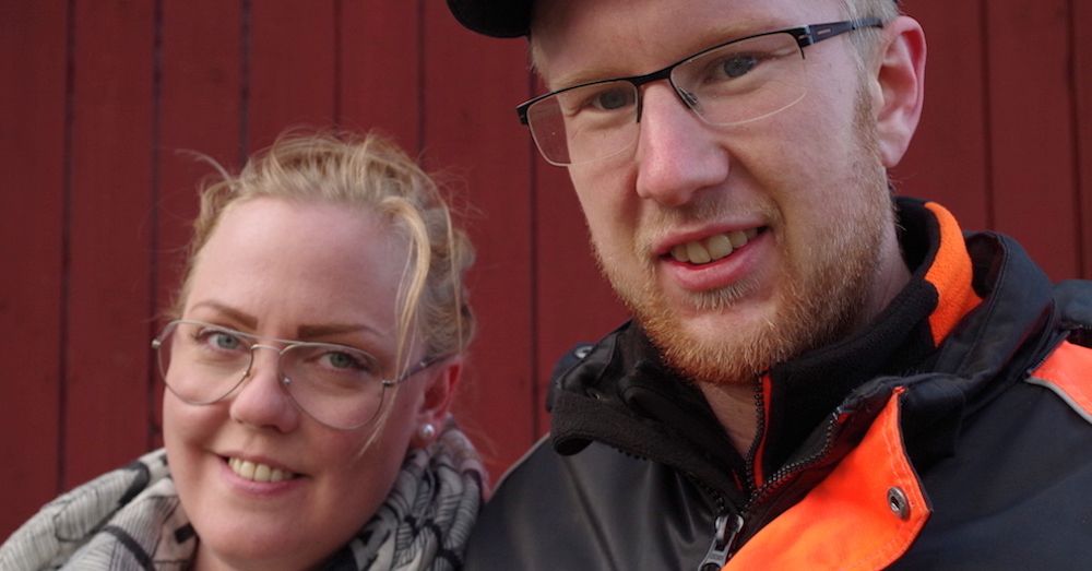 Både Jonas och sambon Linda är nöjda månskensbönder,