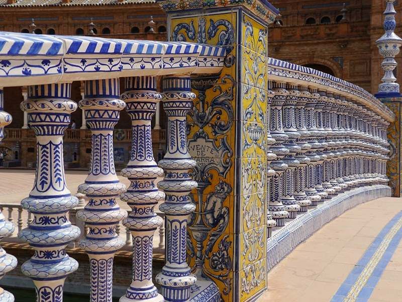 Keramiska ledstänger från Sevilla