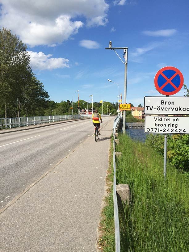 Ett av de korta ögonblick då det inte varit broöppning i Stallarholmen.