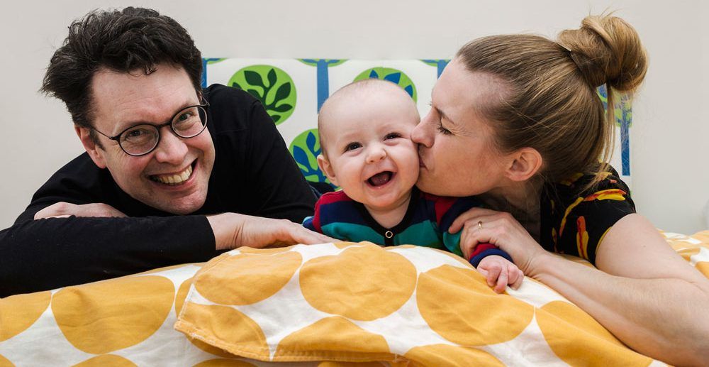 Ida ville ha barn och försökte säkra framtiden som mamma genom att frysa in ett antal ägg, för att kunna använda längre fram, men så mötte hon kärleken Christian Örtendahl och de fick Wilhelm utan att behöva använda äggen. Foto: Kristina Wirén