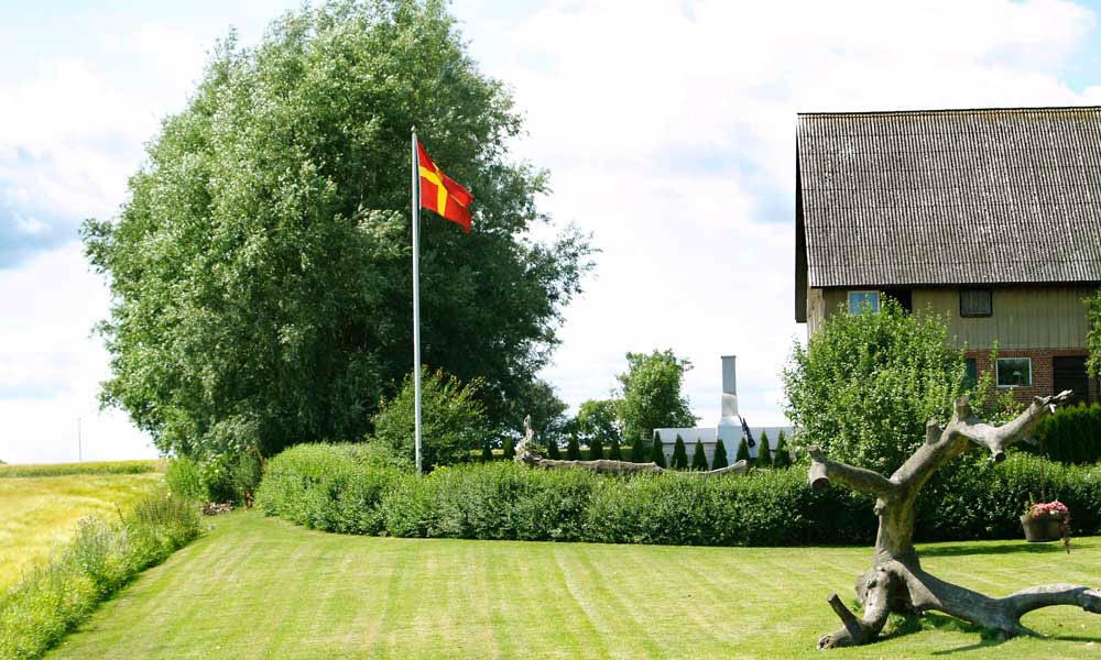 5,9 miljoner kostade vandrarhemmet och puben. Målet är att få 3 000 gästnätter per år. Det målet är nästan nått!