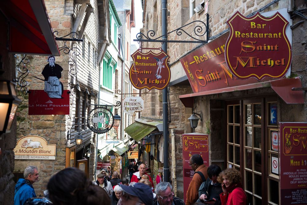 Under resan besöker vi omtalade klostret Mont Saint Michel och får chans att utforska de omgivande gränderna och äta lunch.