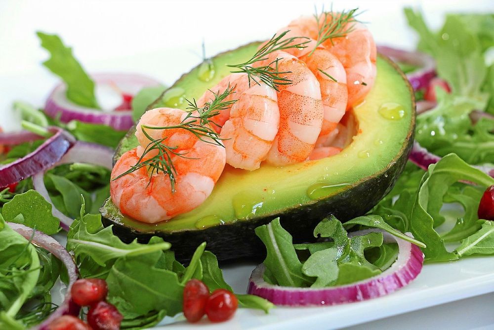 Avocado and shrimp salad