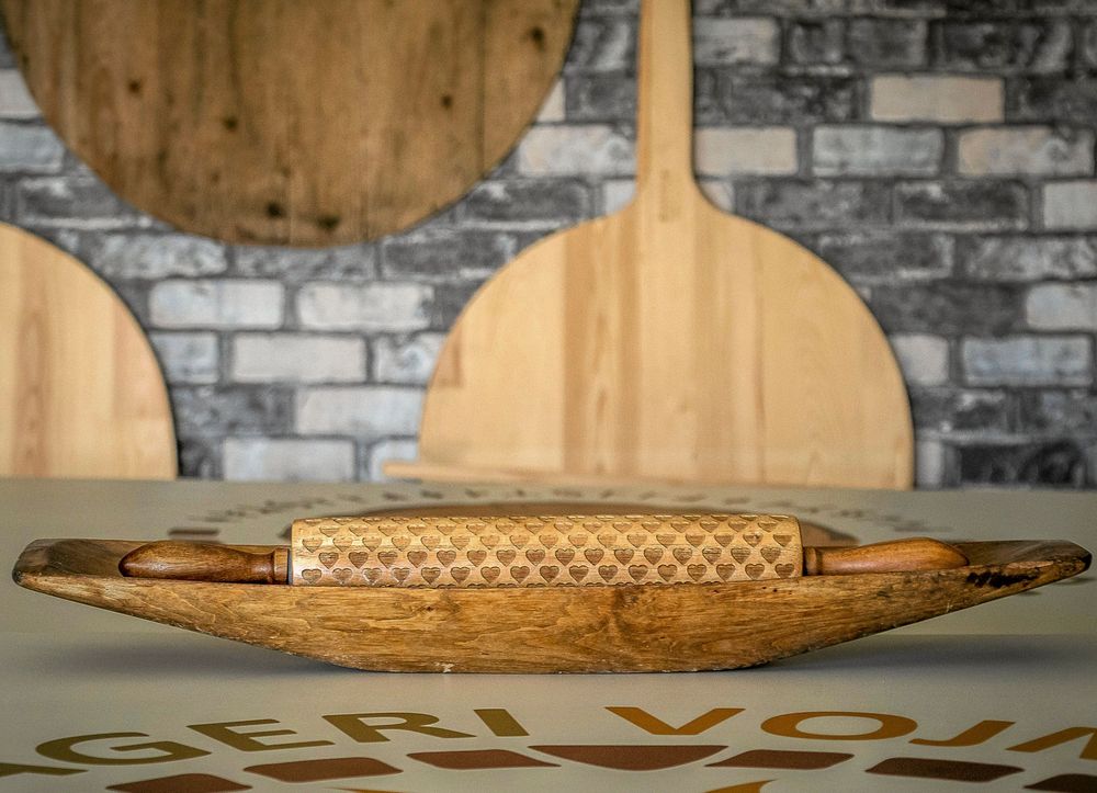 Symbolen kommer igen överallt. Här en hjärtlig kavel.