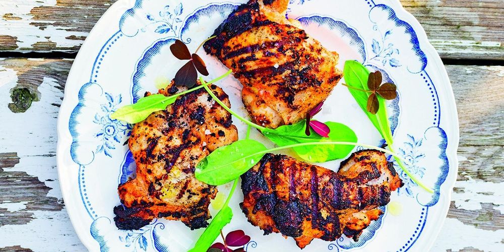 Grillade yoghurtmarinerade kycklinglår