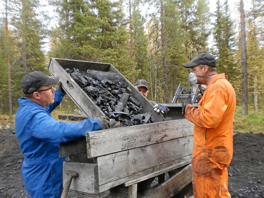 I dag finns ett helt kulturområde runt bygdegården med bland annat en kolmila där man kan göra kol och en kolarkoja, som visar hur kolarbetarna bodde när de jobbade i skogen.