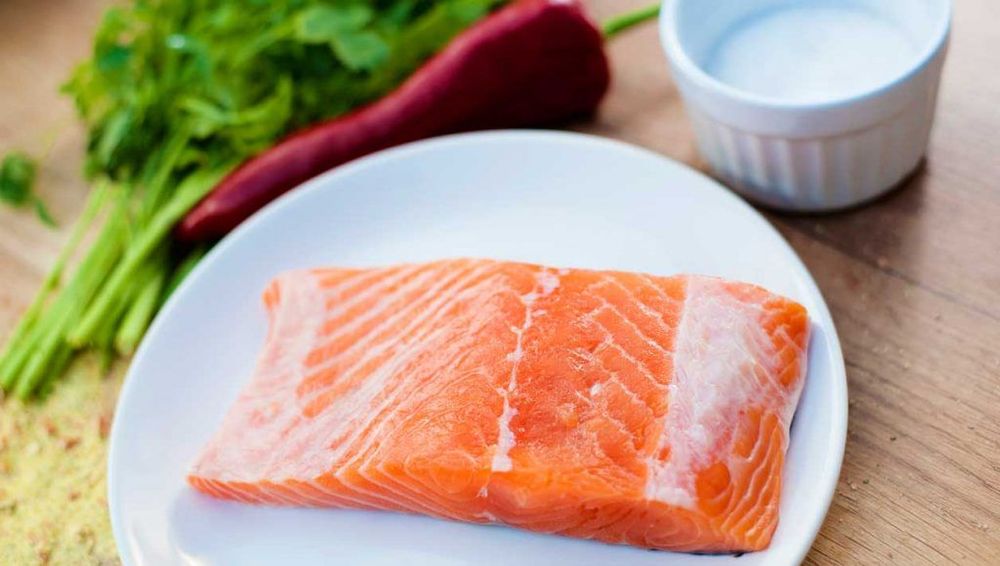 För att minska oro är det viktigt att äta tillräckligt med omega-3-fettsyror. Foto: Istock