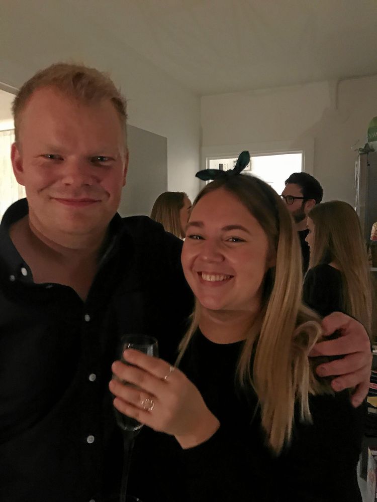 Skogsbonden Per och hans Sofie kommer att flytta ihop på gården i Främsteby före nyår.