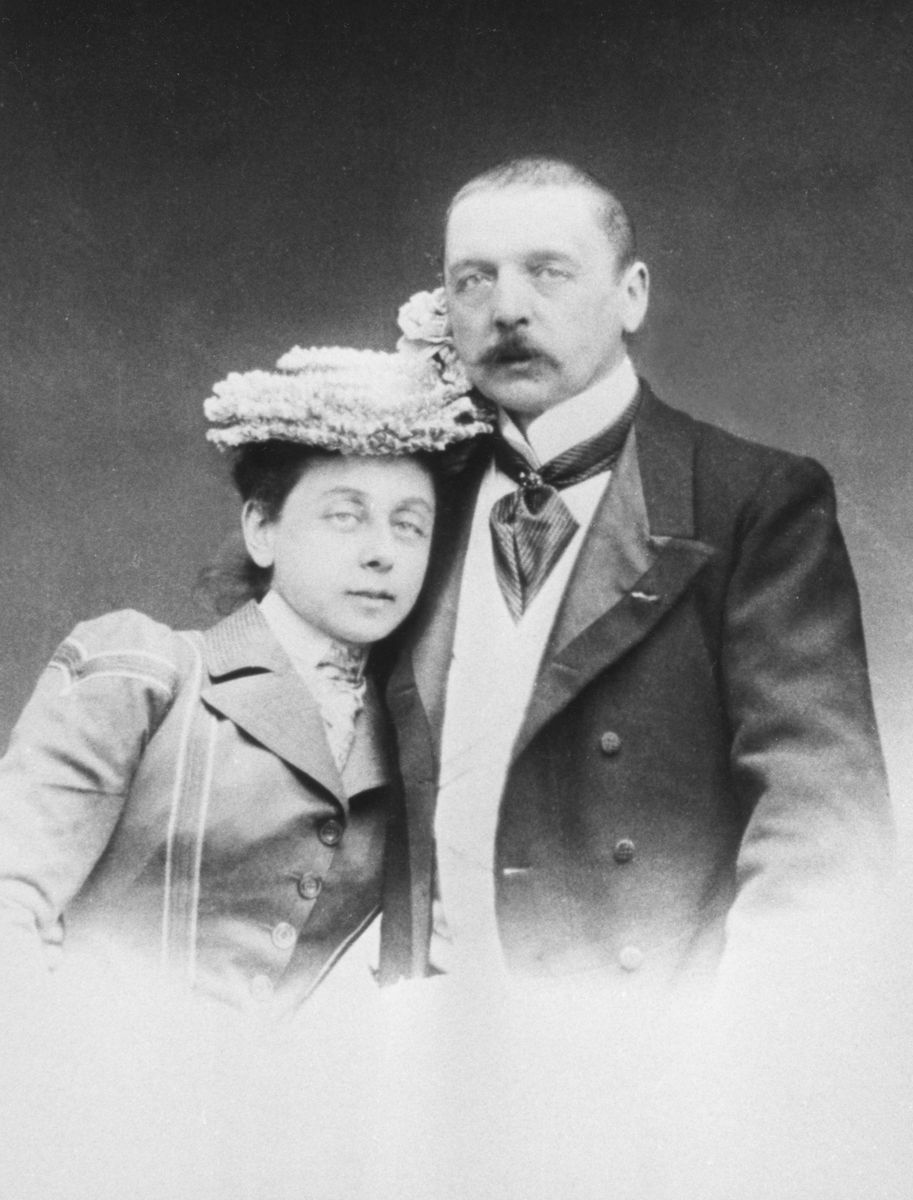 Anders Zorn
(1860-1920)
Svensk konstnär
Här med hustrun Emma Zorn , 1860-1942
1910-tal