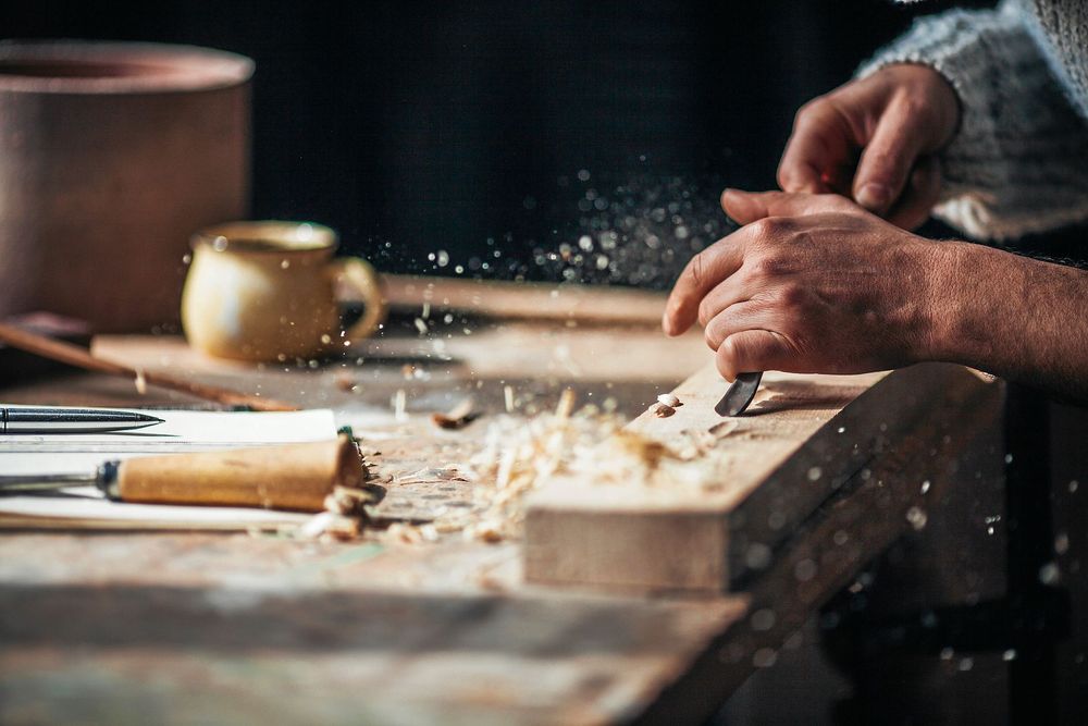 TRÄIGT. Lär dig snickra och slöjda i trä!