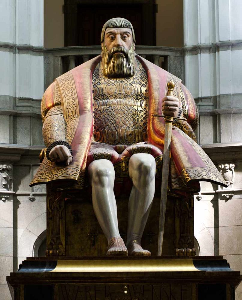 Staty av Gustav Vasa – mannen bakom skidloppet. Foto: Mostphotos.