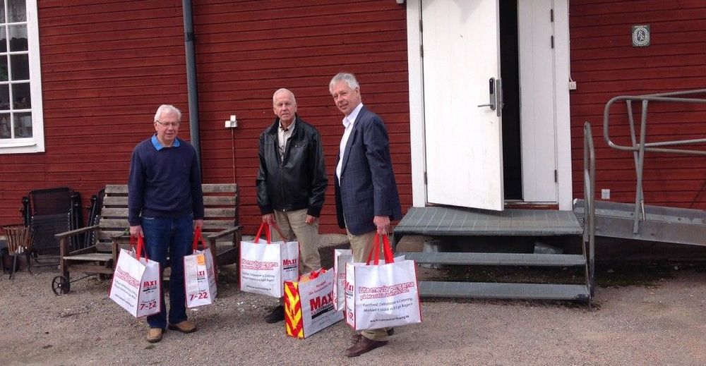 Den digitala landhandeln har inneburit ett lyft för hela bygden, anser Jan Bäckman, Larz Johansson och Gunnar Casserstedt.