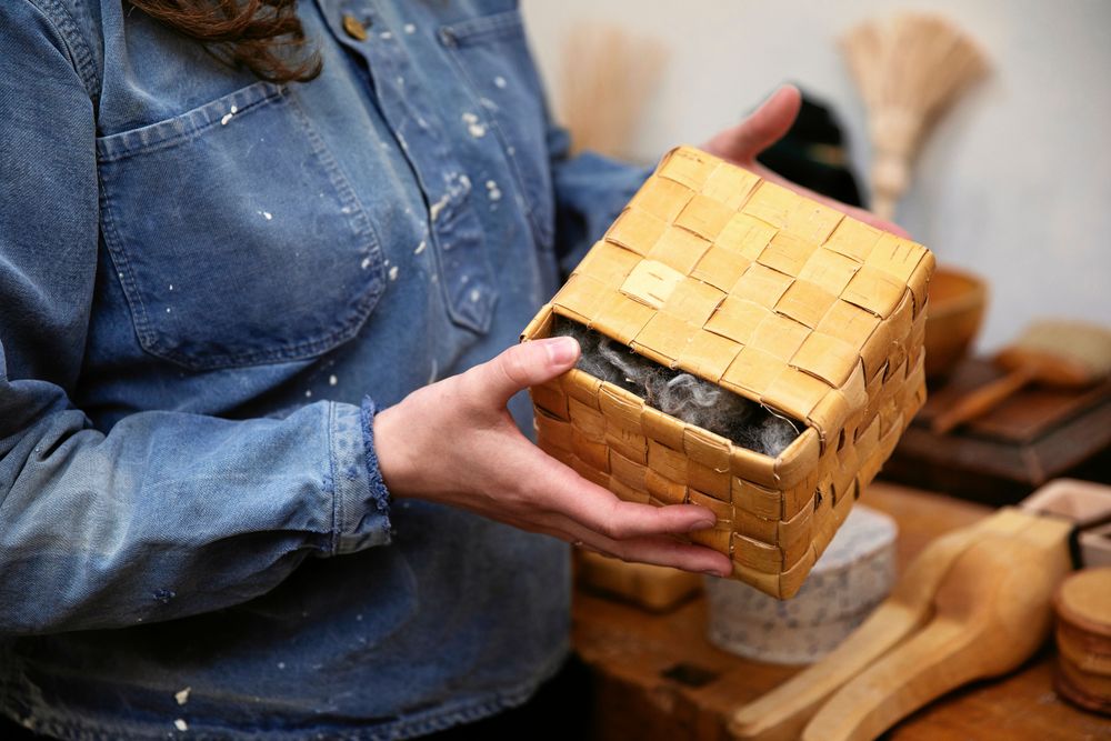 Ullkärring heter den men är det verkligen ull som ska vara i?