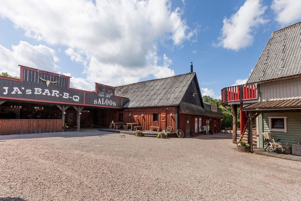 Det gäller att ha det välkrattat tills cowboysarna kommer på besök.