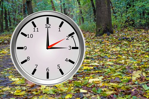 Den 28 oktober är det dags att ställa om klockan, men om något år kansker vi slipper.