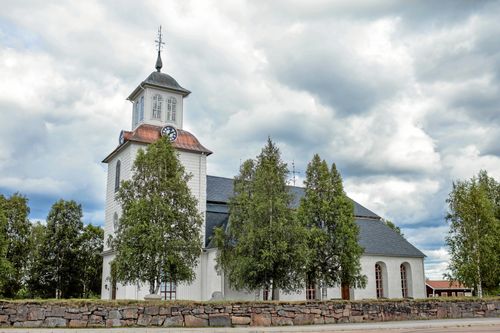 Lillhärdals kyrka är i centrum under den extra helgdagen i byn.