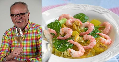 Till helgen bjuder Håkan Larsson på lättlagad pasta med currywokade räkor. Och ett glas gott vitt till.